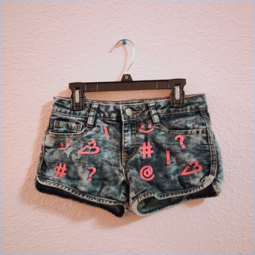 Bongo Tie Dye Emoji Jean Shorts Girl's Size 12